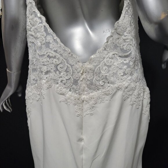 NWT~$1850~STELLA COUTURE~16/18~OFF WHITE EMBROIDERED BEADED LACE WEDDING DRESS - Picture 12 of 16